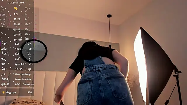 chelsea_bolton_'s cam snapshot