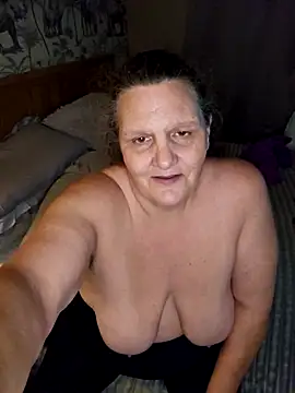 MissQueenBeex's cam snapshot