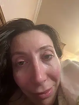 HellaryTourent's cam snapshot