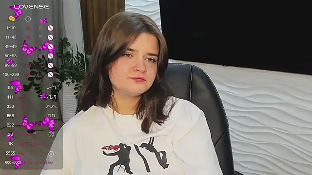 LanaTreades live sex cam