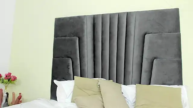 Mia_smith_x1 live sex cam