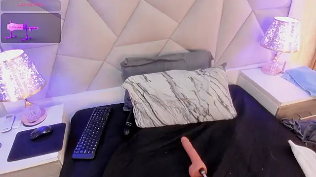 SussyRoss live sex cam