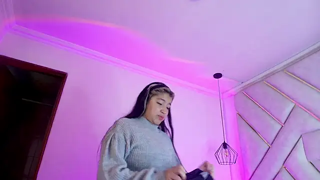 Dahiana_Dmour_'s cam snapshot