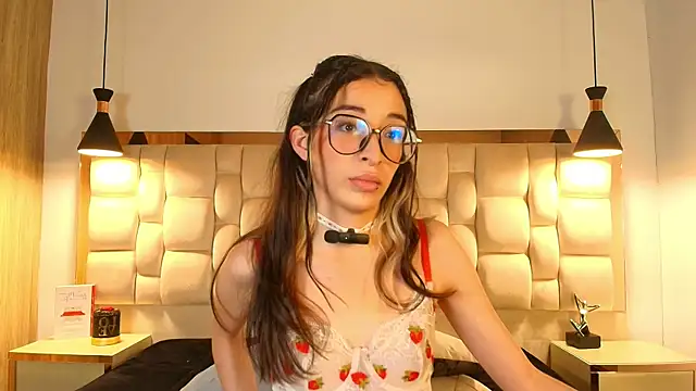 Emilia_Bons's cam snapshot