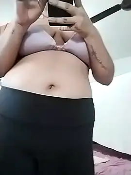 EmpaticBolillo live sex cam