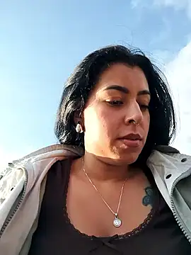 Luianna's cam snapshot