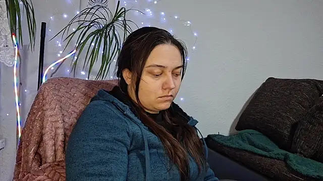 Cyndee_Winter's cam snapshot