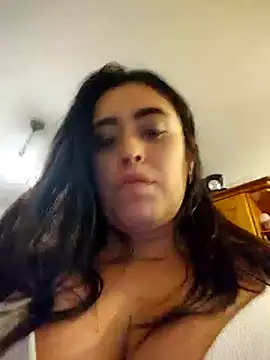 MissNyraSecret's cam snapshot