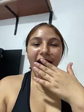 Emily_milk_1's cam snapshot