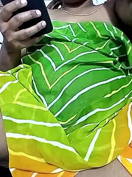 crazysexy_aunty's cam snapshot