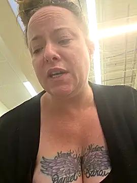 julimonroe live sex cam