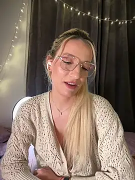 Ella_Charm live sex cam