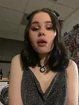 AliceLune's cam snapshot