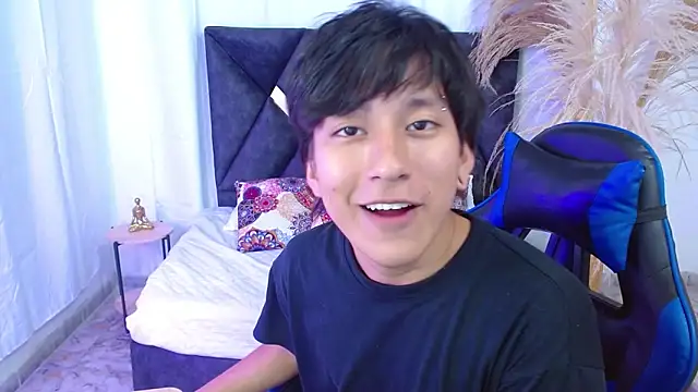 nikoo_18 live sex cam