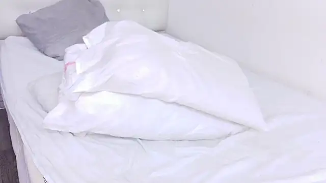 nympho_bff's cam snapshot