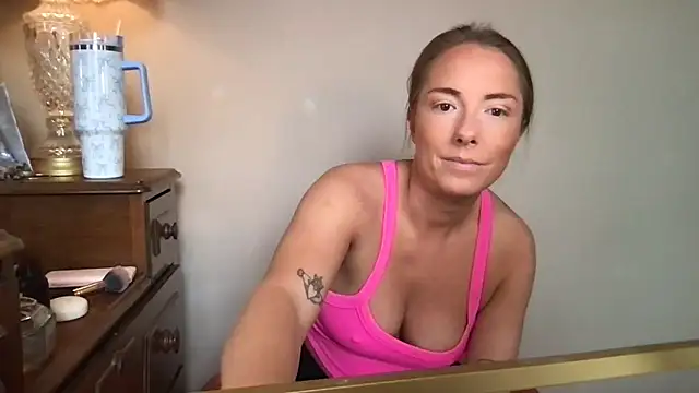 misspollypeach's cam snapshot