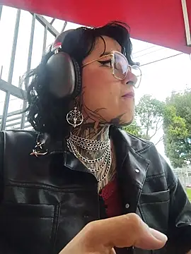 taaylor33 live sex cam