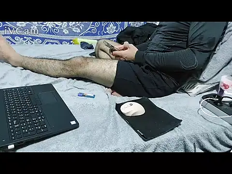 yazin19 live sex cam