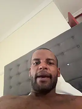 andrewmaro live sex cam