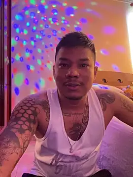 Saipuer31 live sex cam