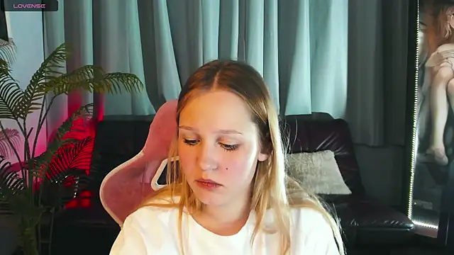 FallenLane's cam snapshot