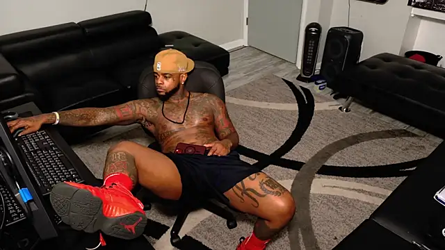 SLANGONDEMHOES live sex cam