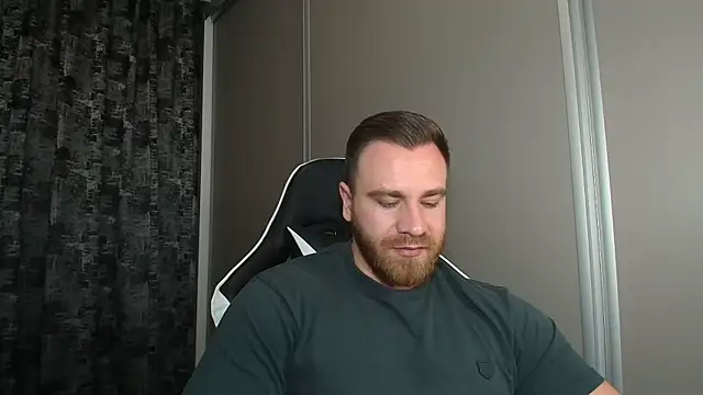 Thori92 live sex cam