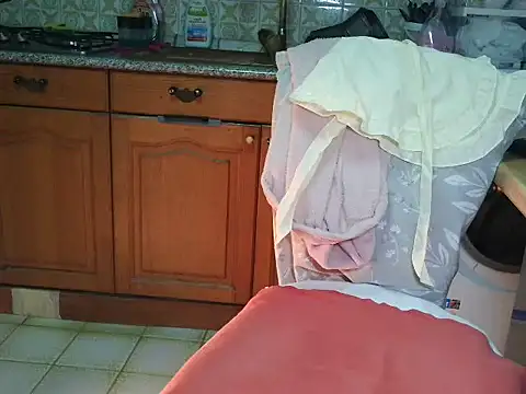 VeneRed live sex cam