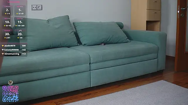 LaquandaGuerino live sex cam