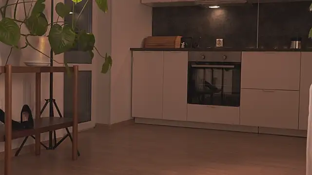 EleniRoeber live sex cam