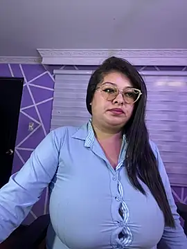 MiiaaJoness live sex cam