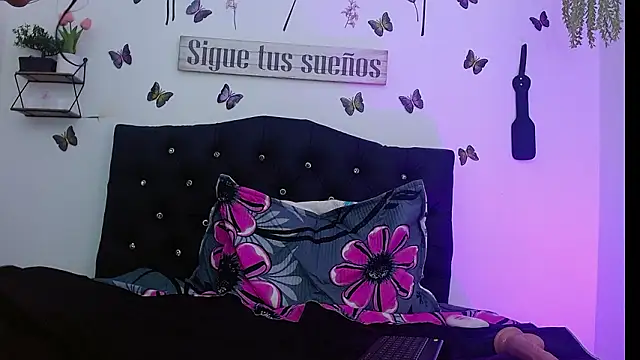 Coral_Villalobos's cam snapshot