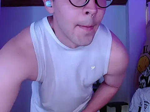 Spilios_low live sex cam
