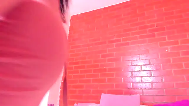 Elianissquirt live sex cam