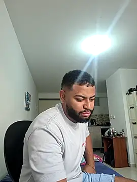 KLEYTON33 live sex cam