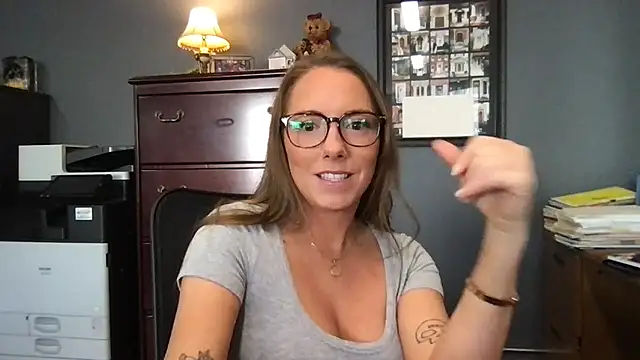 misspollypeach's cam snapshot