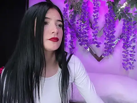 liinzy_rouse69's cam snapshot