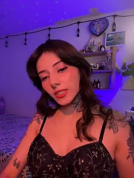 LiliJones_'s cam snapshot