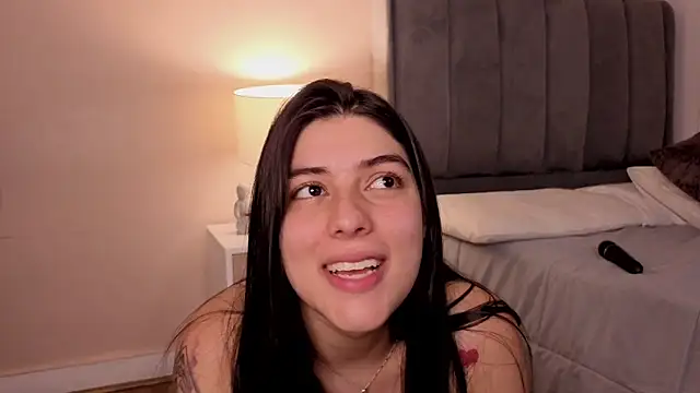 dakotaa__'s cam snapshot