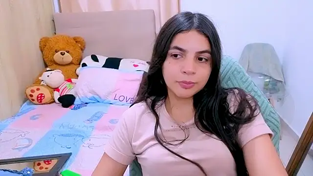 _elenna's cam snapshot