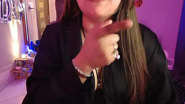 Mitikaa's cam snapshot