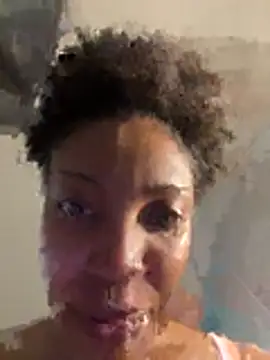 Queenkimi777's cam snapshot