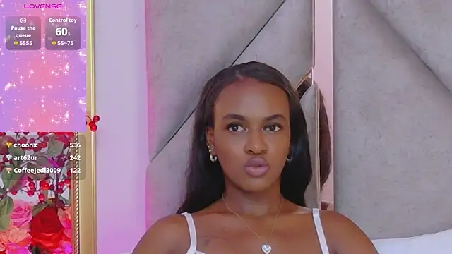 Sally-Noa's cam snapshot