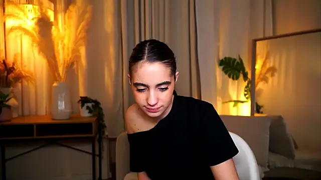 miilky_wayy's cam snapshot