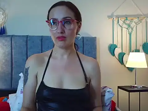 IberianMoonMK's cam snapshot