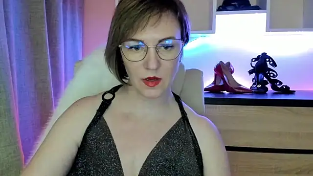 feliziaDesire's cam snapshot