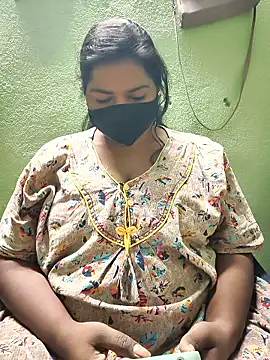 Liyaa_24's cam snapshot