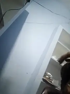 your-hotty69's cam snapshot