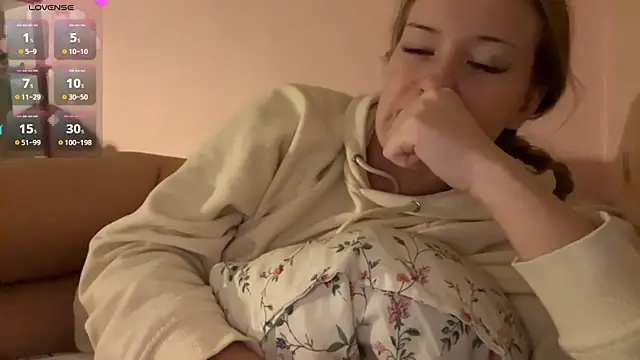 PandaFluff live sex cam