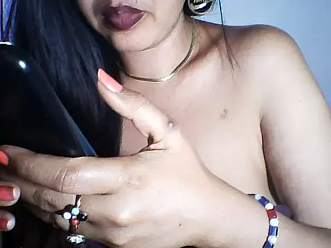 layanah12's cam snapshot